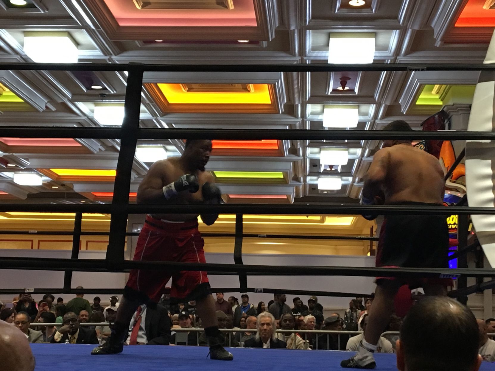 Quian Davis earns tough win